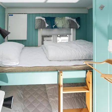2 Bedroom Awesome In 펜션 *